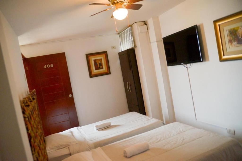 Hotel Las Condes Trujillo Ngoại thất bức ảnh